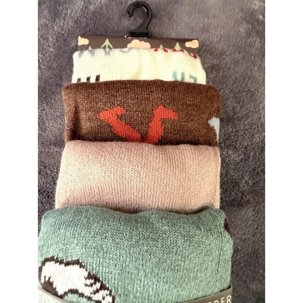 Happy Camper 4 Pair Bigfoot Theme Camping Theme Mens Novelty Crew Socks NWT 6-12